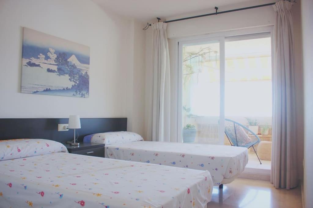 Oasis 100 Meters From With Private Parking
