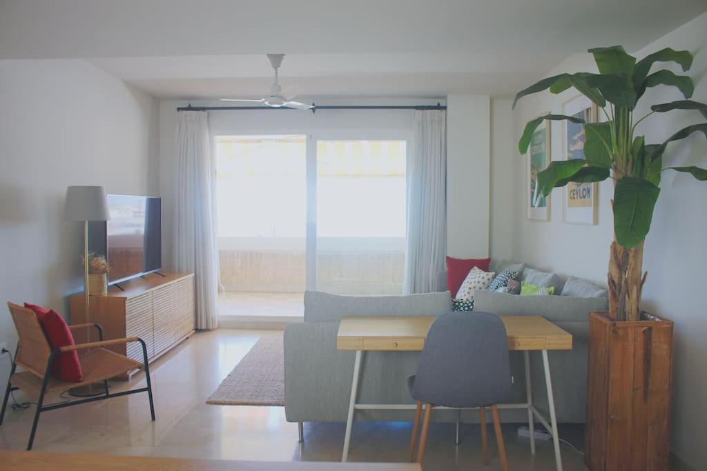 Oasis 100 Meters From With Private Parking * Marbella