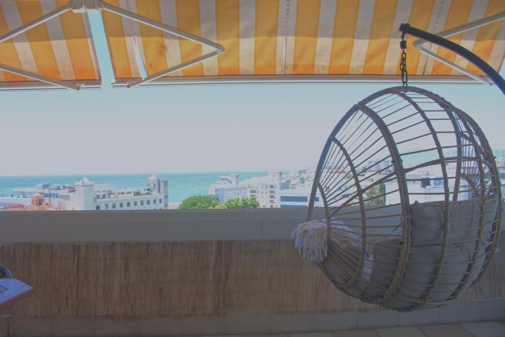 Oasis 100 Meters From With Private Parking Apartemen